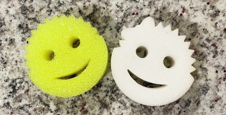 Scrub Daddy sponge with smiley face