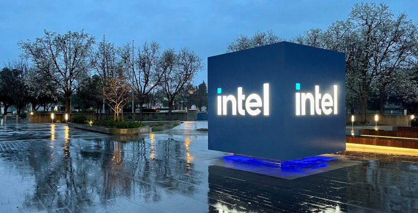 INTC Sees 10K Contract